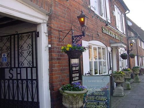 The Saracens Head Inn Amersham Exterior photo